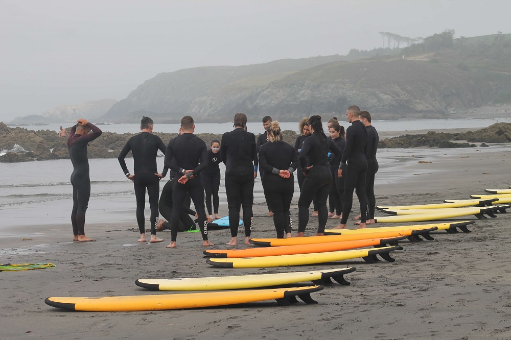 group-surf-1